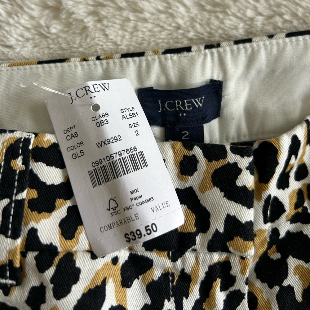 Leopard Print Chino Shorts - Picture 7 of 8